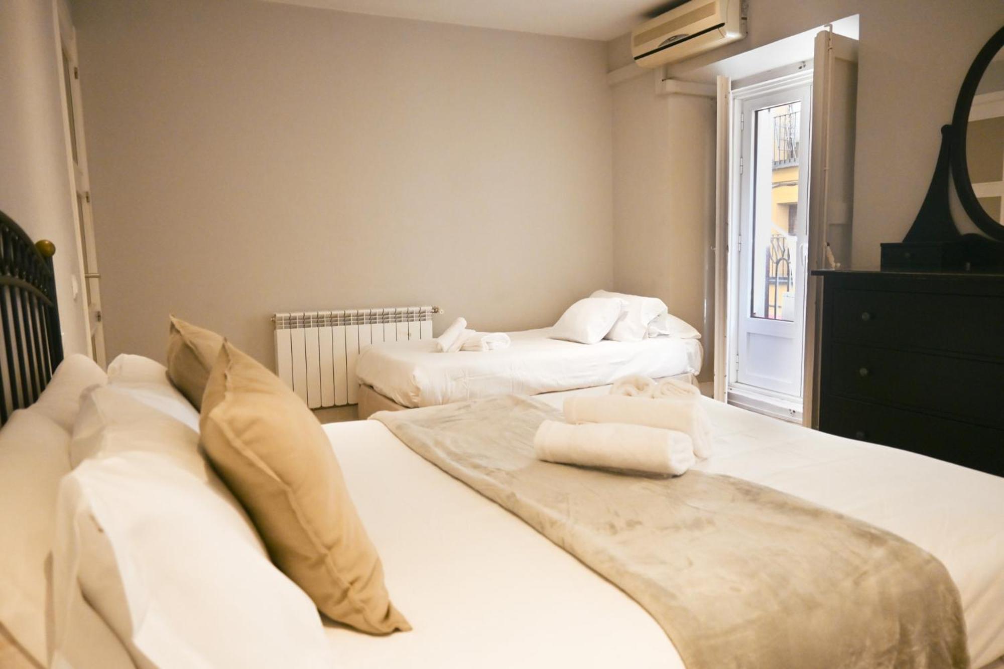 For You Rentals Apartment Temporal Madrid Cava Baja-La Latina Cab36 Exterior photo
